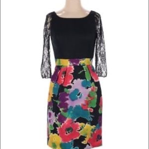 Mirror of Venus Black & Floral Dress Lace Sleeves